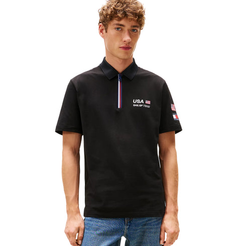 Polo Uomo a tinta unita, con mezza zip e bandiere applicate sulla manica